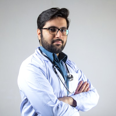 Dr. Karan Singh